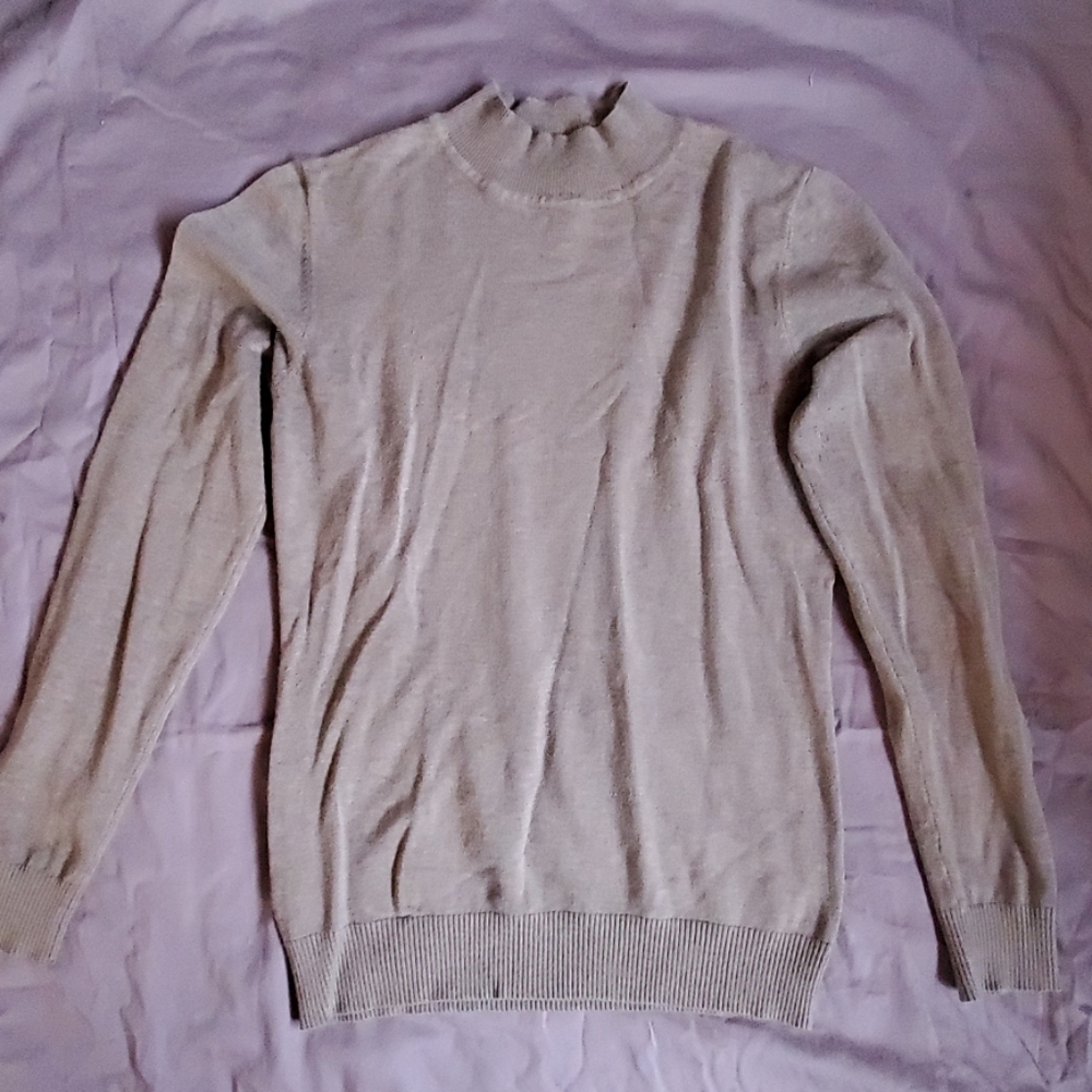 Crew neck sweater size md